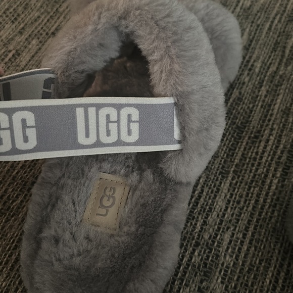 Ugg slippers - Picture 3 of 3